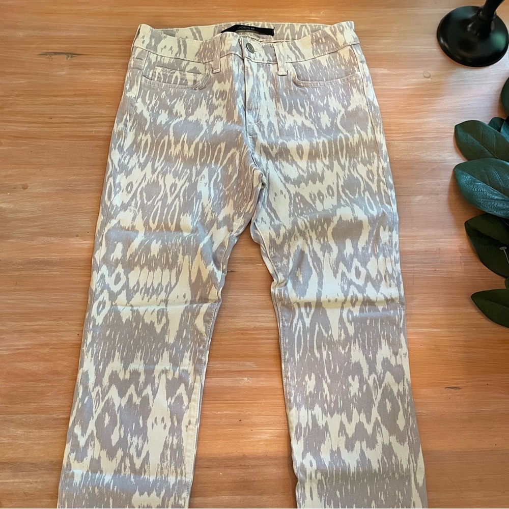 JOE’S Jeans Lilac and White Print Denim Skinny Jeans! Like new! 26